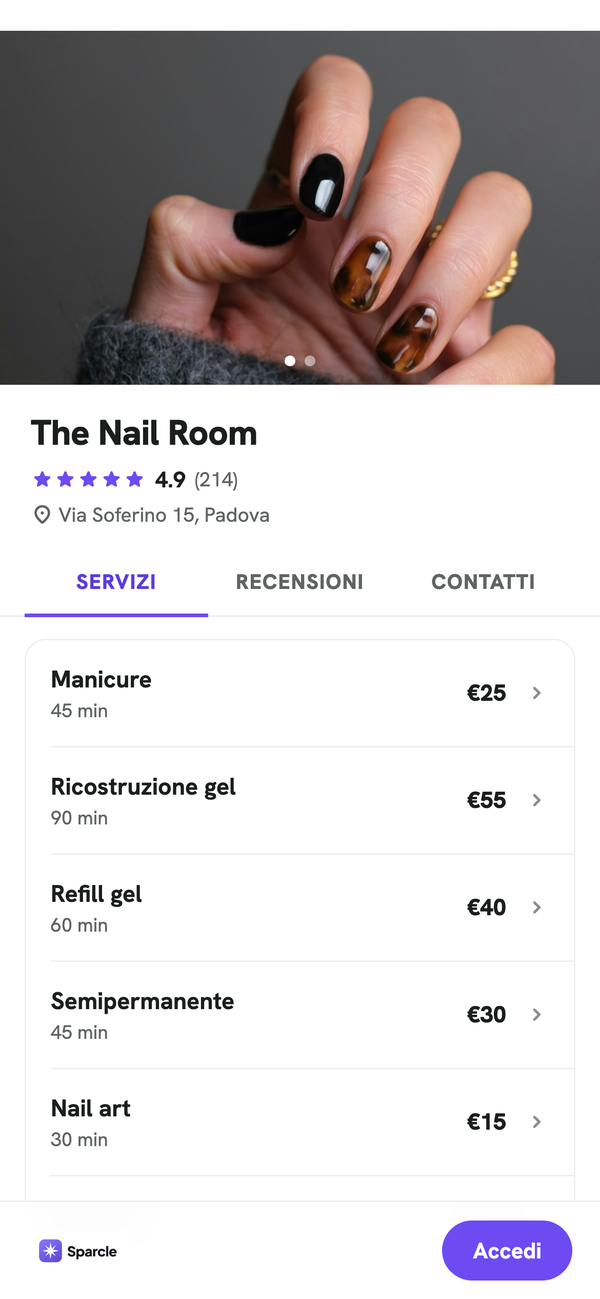La pagina di un salone aperta dal browser del telefono